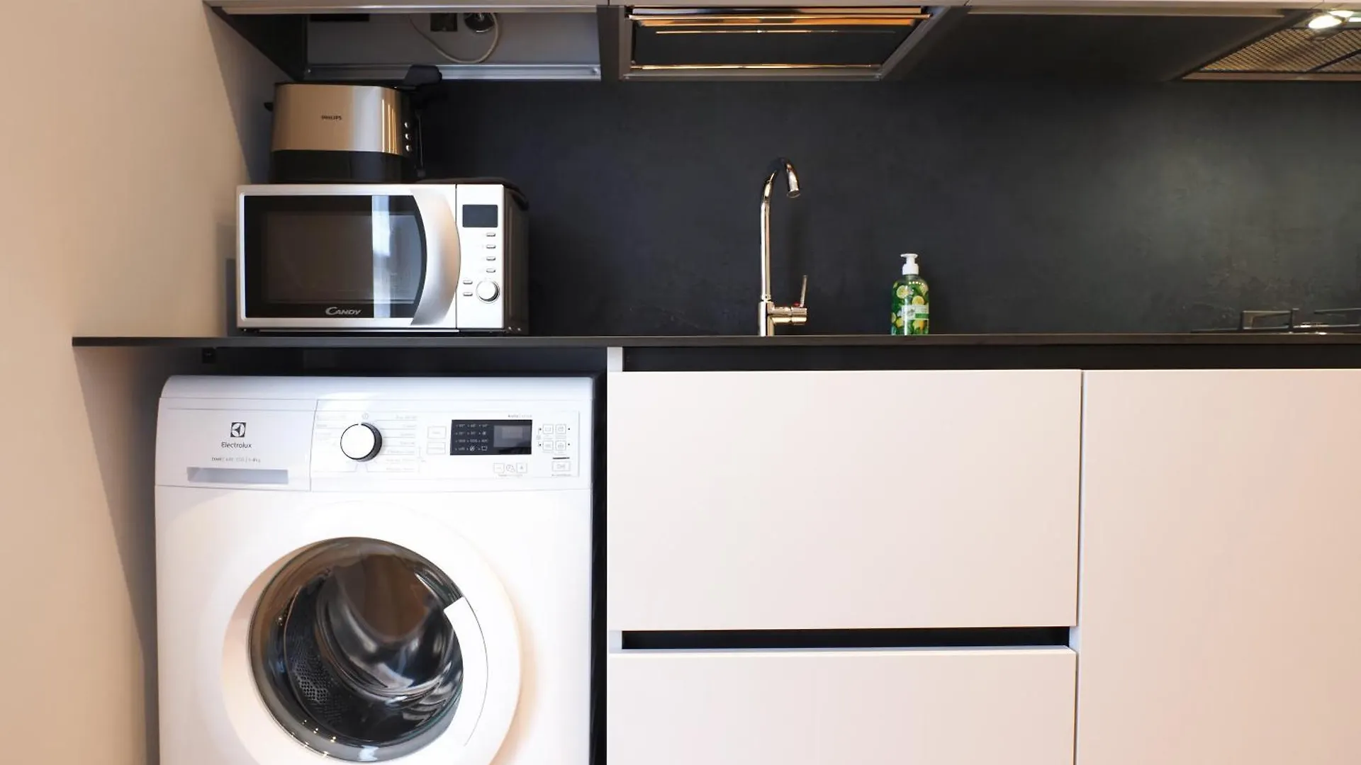 Luminoso Appartamento Con Terrazzo Forlanini Linate Milan Apartment